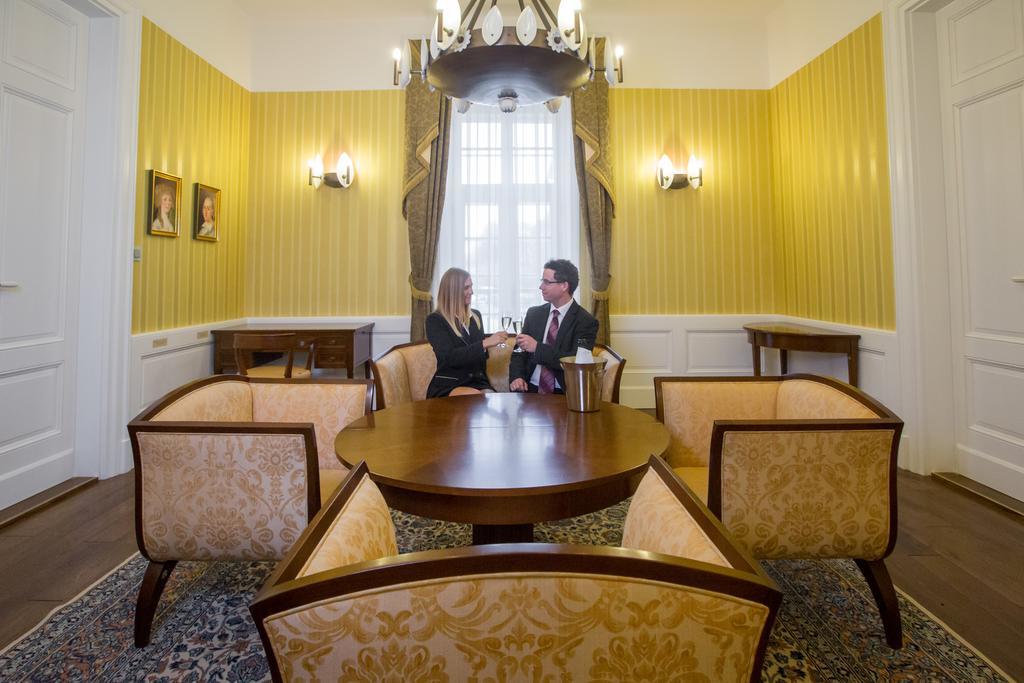 Erzsébet Nagy Szálloda Paks Camera foto